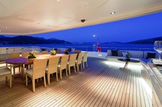 MY MARY JEAN II - Aft Deck Dining
